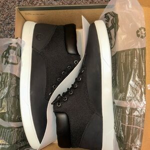 Timberland Men's Black and White Sneakers